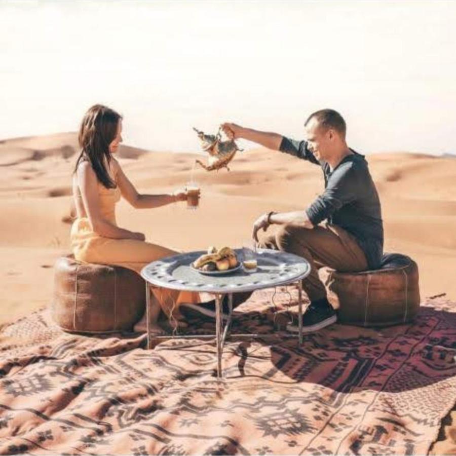 Erg Chebbi Camel Trek Camp Hotel Merzouga Exterior photo