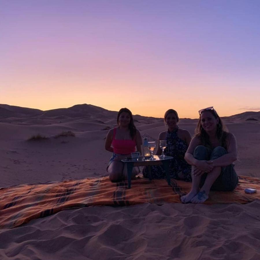 Erg Chebbi Camel Trek Camp Hotel Merzouga Exterior photo