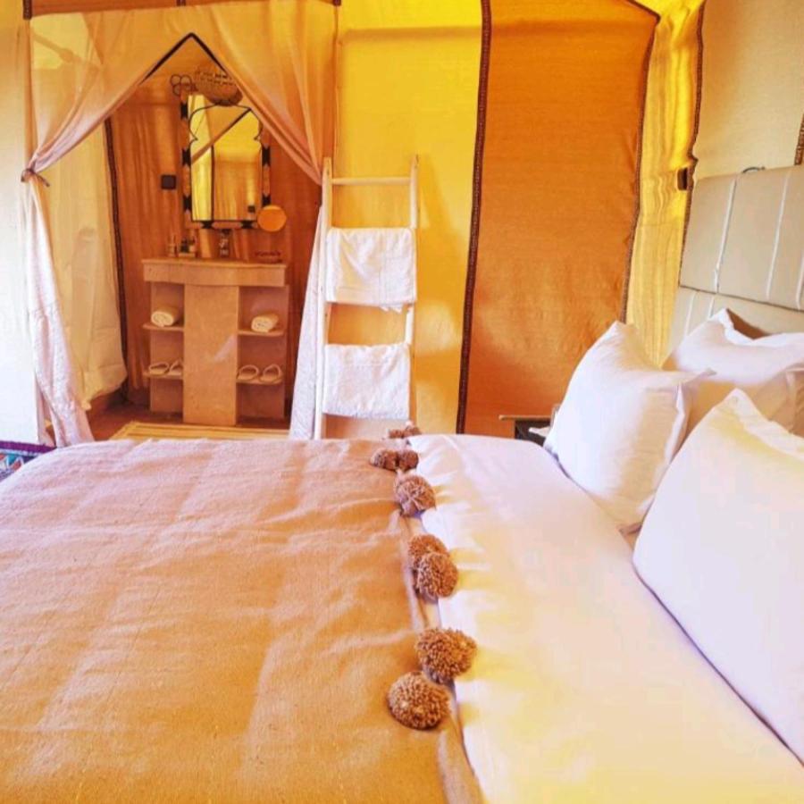 Erg Chebbi Camel Trek Camp Hotel Merzouga Exterior photo